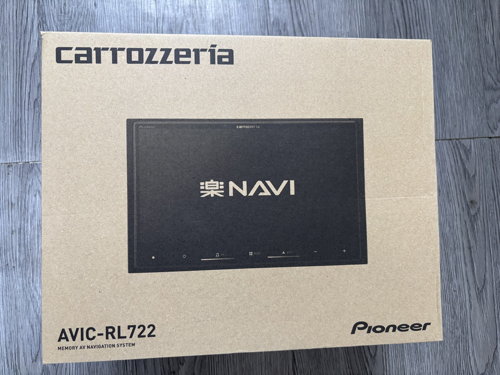 パイオニア カロッツェリア 楽ナビ AVIC-RL722 パッケージ