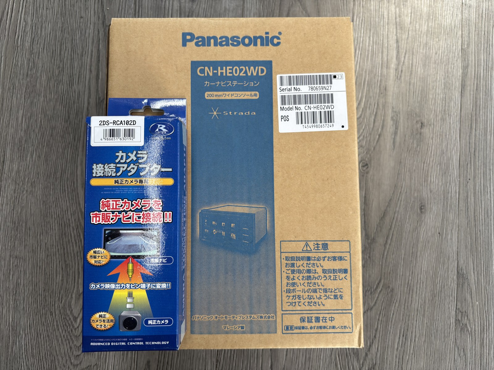 パナソニック ストラーダ CN-HE02WD とデータシステム カメラ接続アダプター RCA102D