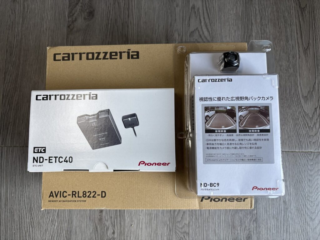 カロッツェリア AVIC-RL822-D・ND-ETC40・ND-BC9 の箱